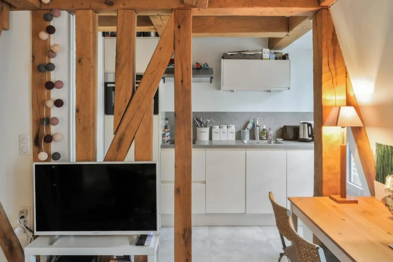 Appartamento Calm&atypical studio close to Quartier Latin in Paris - Welkeys Francia